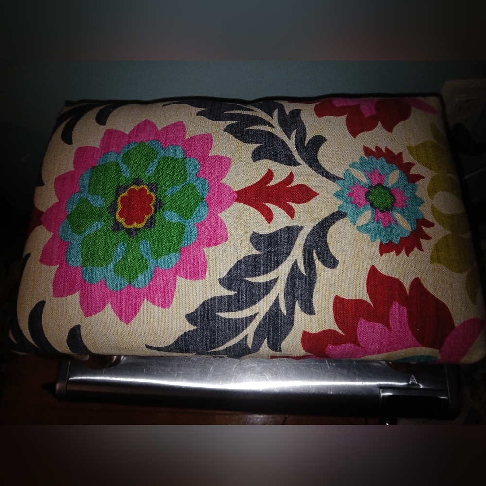 Vintage Floral Upholstered Wooden Footstool. - Picture 2 of 4